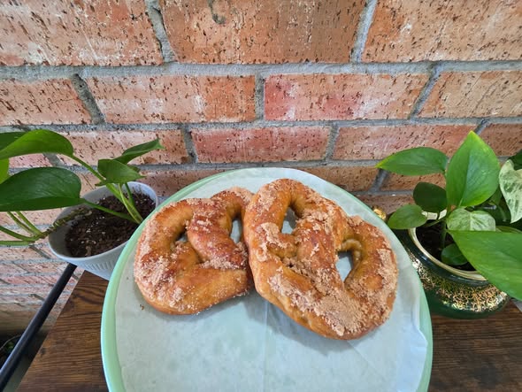 Velvet Wing full-size pretzels and pretzel bites